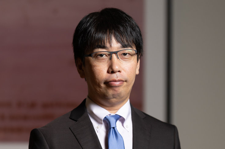 髙安 智